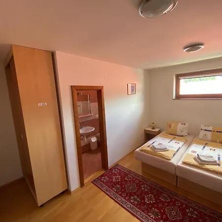 Privat Viktoria Kwatera prywatna *