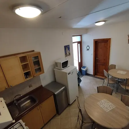 בית אירוח Privat Viktoria *