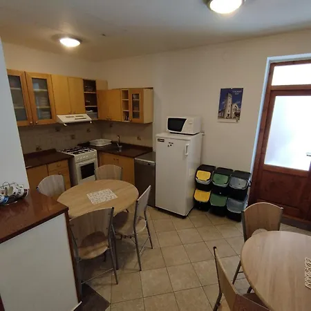 Privat Viktoria בית אירוח טרצ'ובה