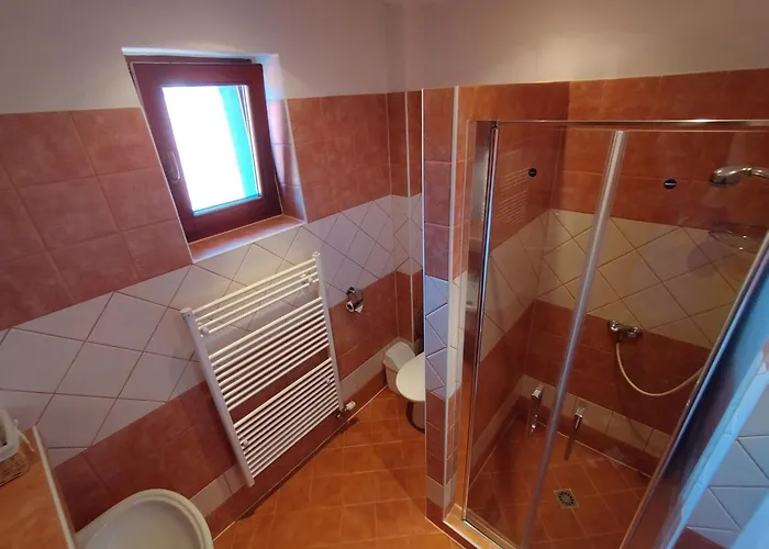 Privát Viktória * Terhely